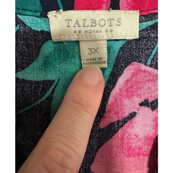 Talbots Woman Navy and Pink Floral Print Split Neck Blouse Size 3X - Picture 3 of 6